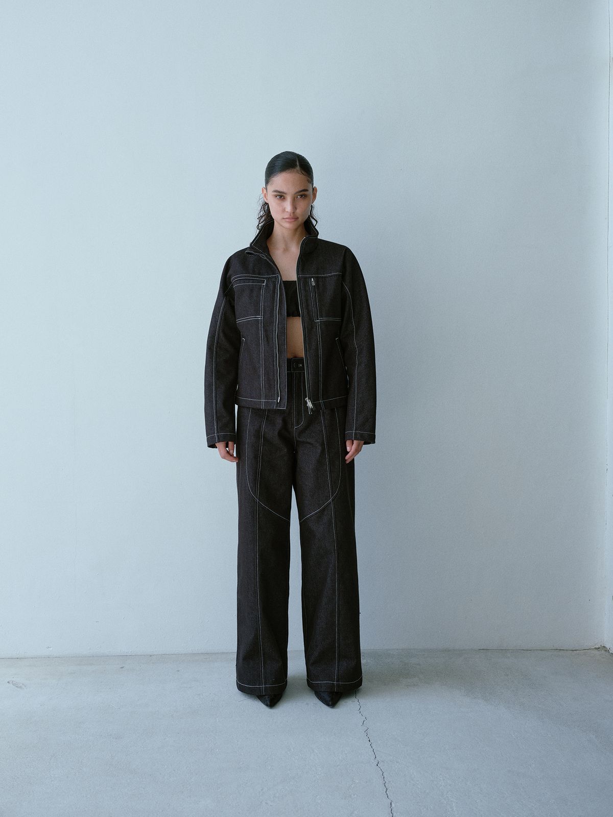 콥키노(KOBKINO) CURVED OVERSIZE DENIM PANTS (BLACK)