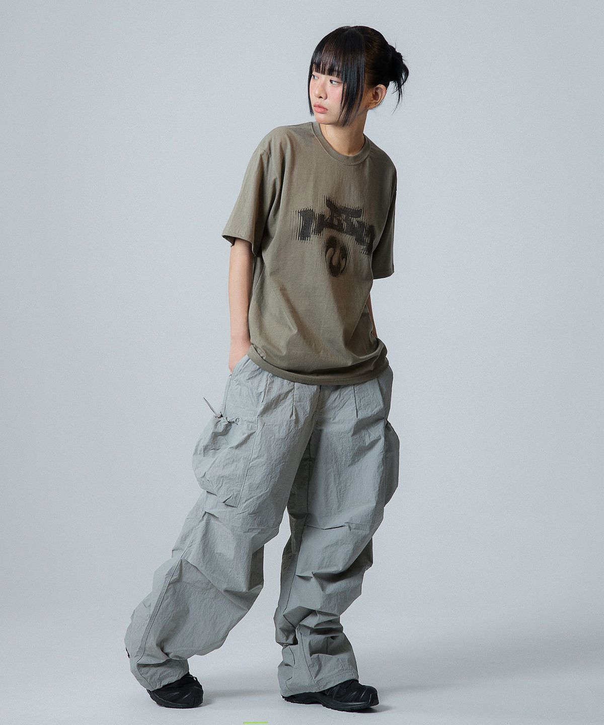 낫띵이즈베럴댄미(NOTHINGISBETTERTHANME) NBTM SYMBOL TEE_khaki