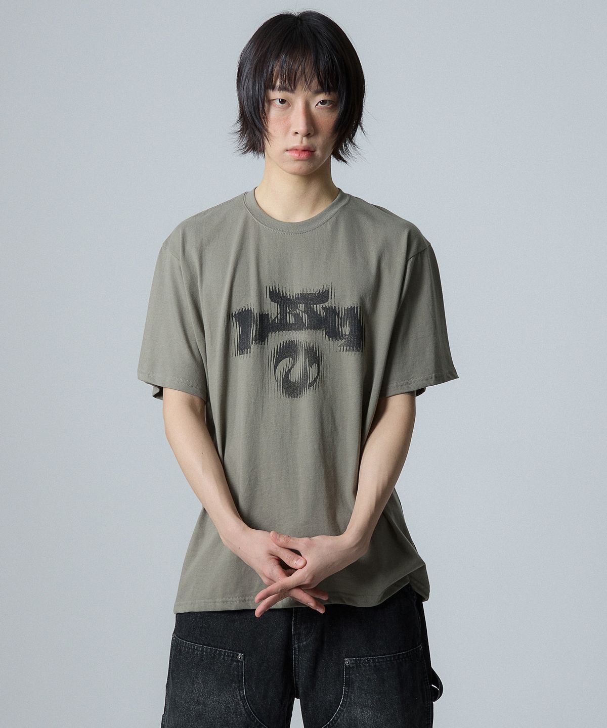 낫띵이즈베럴댄미(NOTHINGISBETTERTHANME) NBTM SYMBOL TEE_khaki
