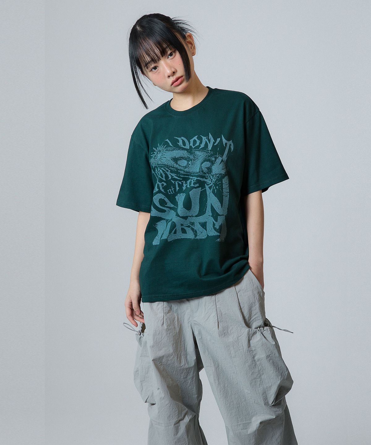 낫띵이즈베럴댄미(NOTHINGISBETTERTHANME) SUN ARTWORK TEE_green
