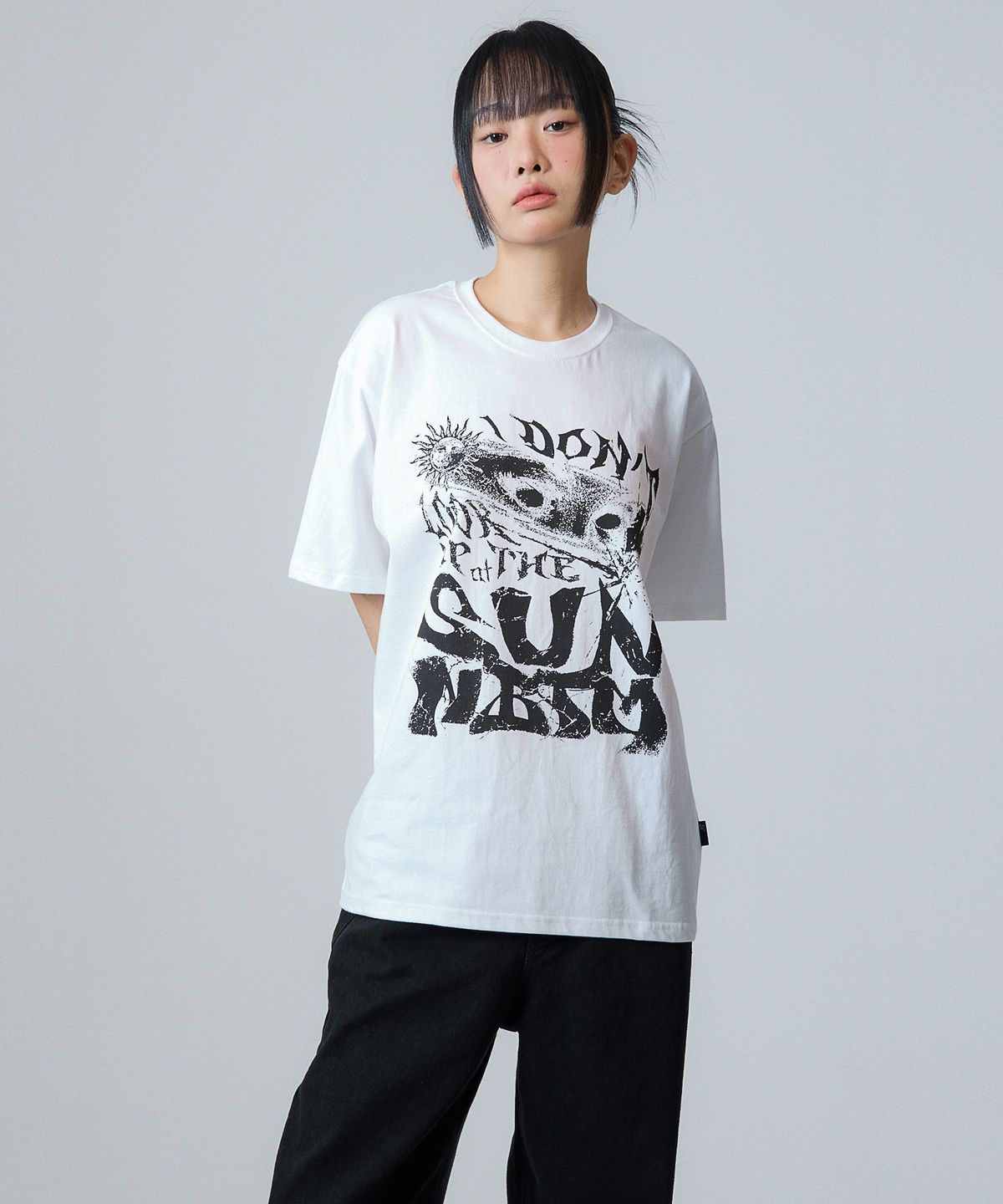 낫띵이즈베럴댄미(NOTHINGISBETTERTHANME) SUN ARTWORK TEE_white