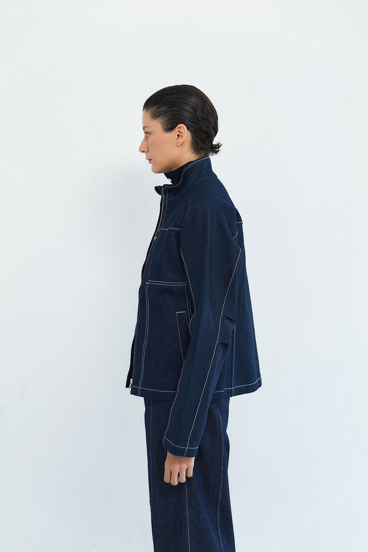 콥키노(KOBKINO) CURVERD DENIM JACKET (DARK BLUE)