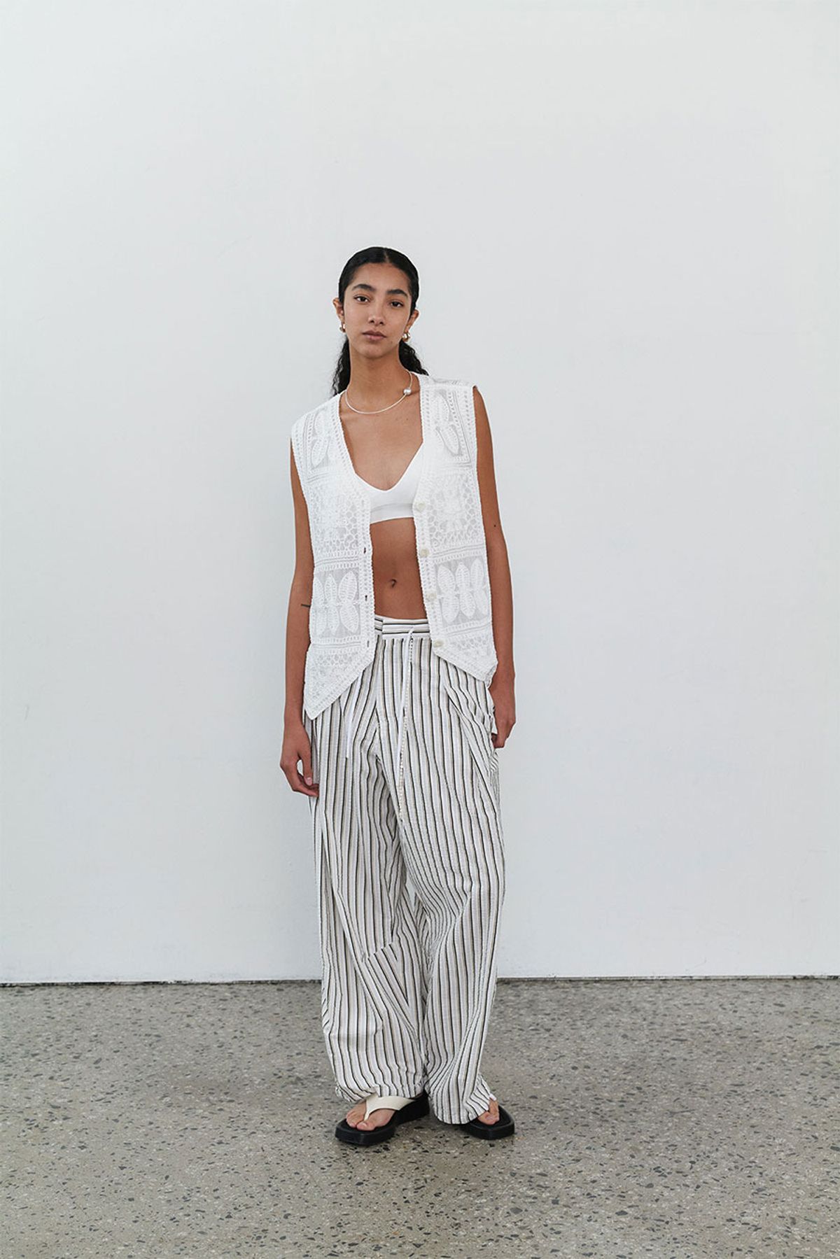 콥키노(KOBKINO) PARACHUTE PANTS (STRIPE) - ESSENTIAL