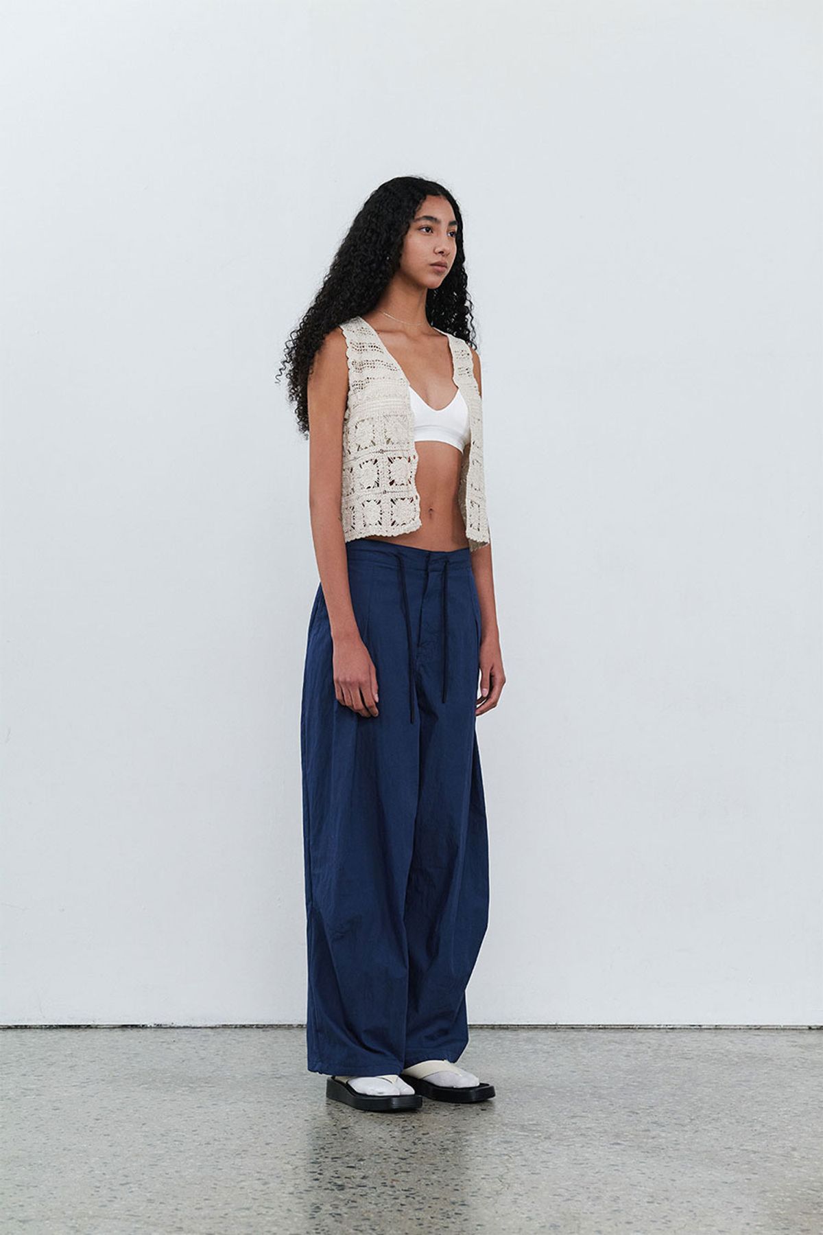콥키노(KOBKINO) PARACHUTE PANTS (BLUE) - ESSENTIAL
