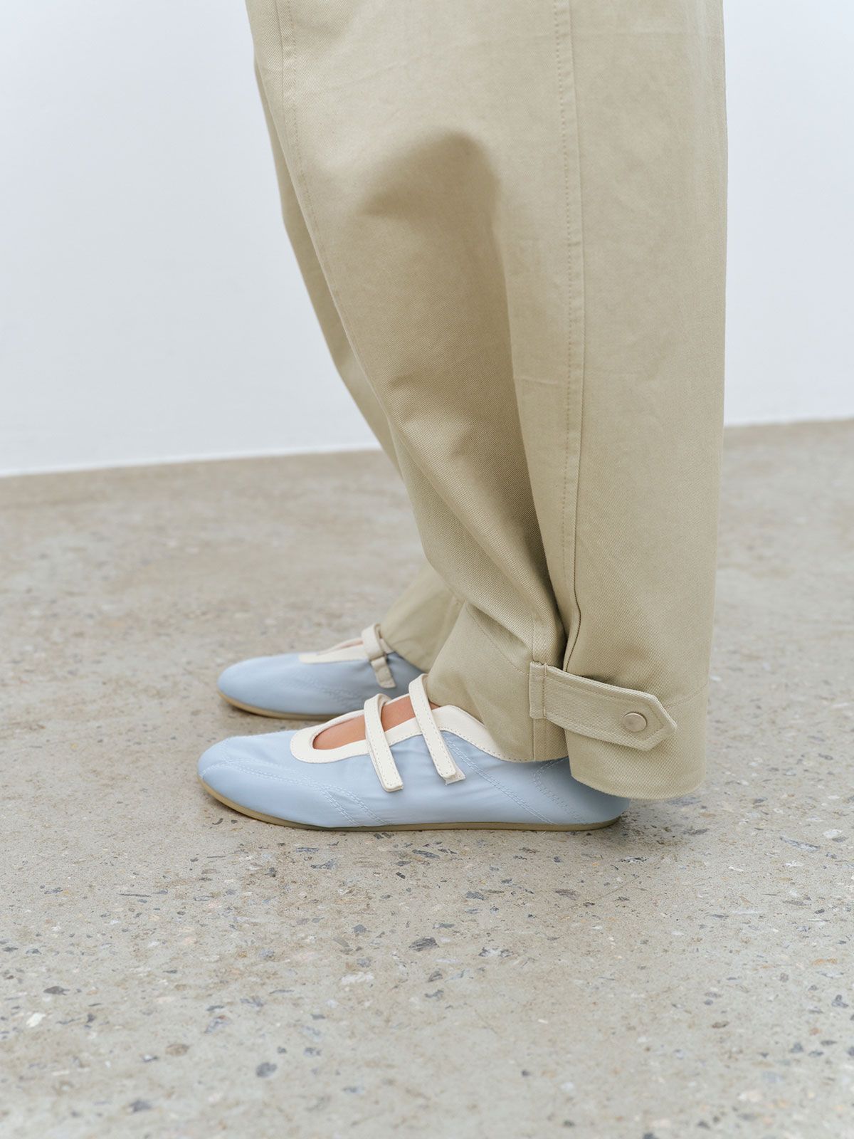 콥키노(KOBKINO) ADJUSTABLE CURVED WIDE PANTS(OLIVE)