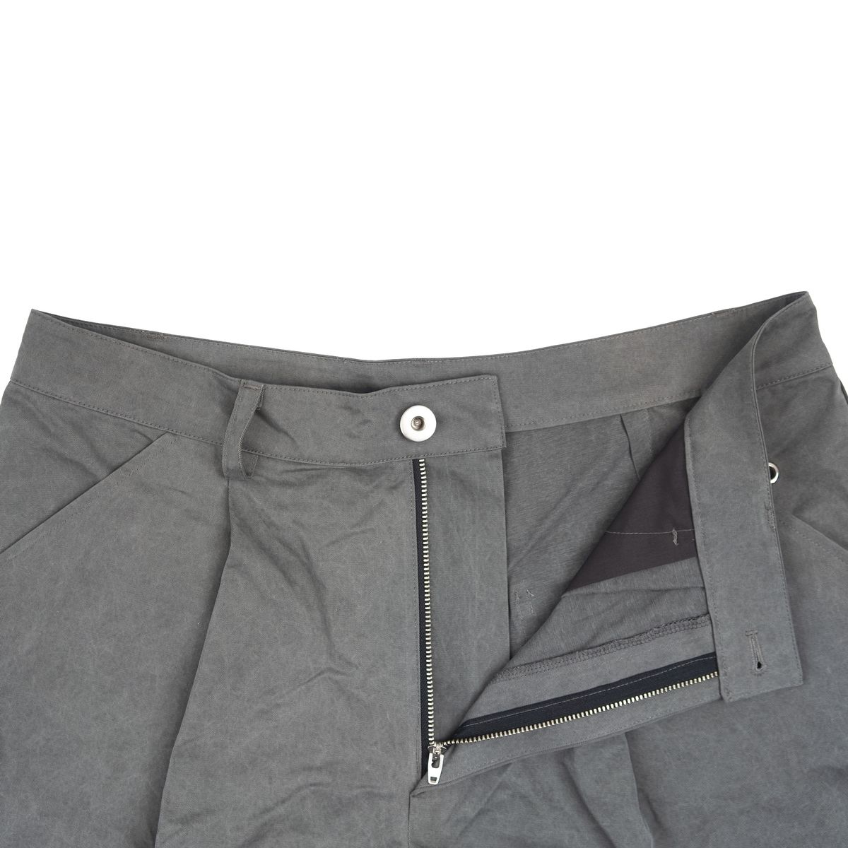 헤테로(HETERO) Extended Bermuda Pants (Charcoal Gray)