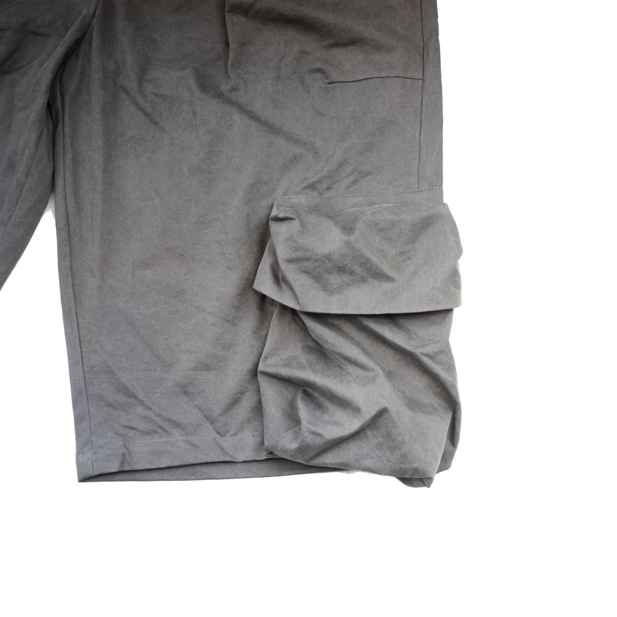 헤테로(HETERO) Extended Bermuda Pants (Charcoal Gray)
