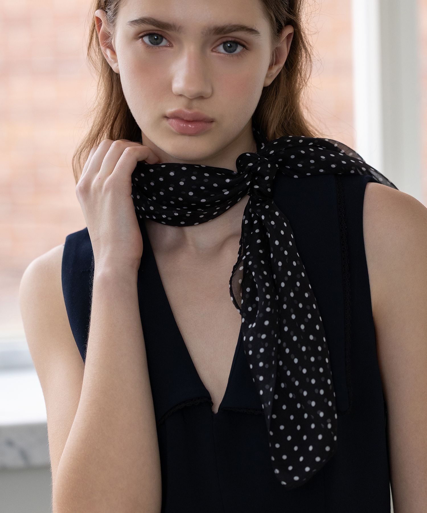 【TATIANA】Mini Dot Square Silk Scarf シルク100% TATIANA】Mini Dot Square Silk Scarf シルク100% (TATIANA