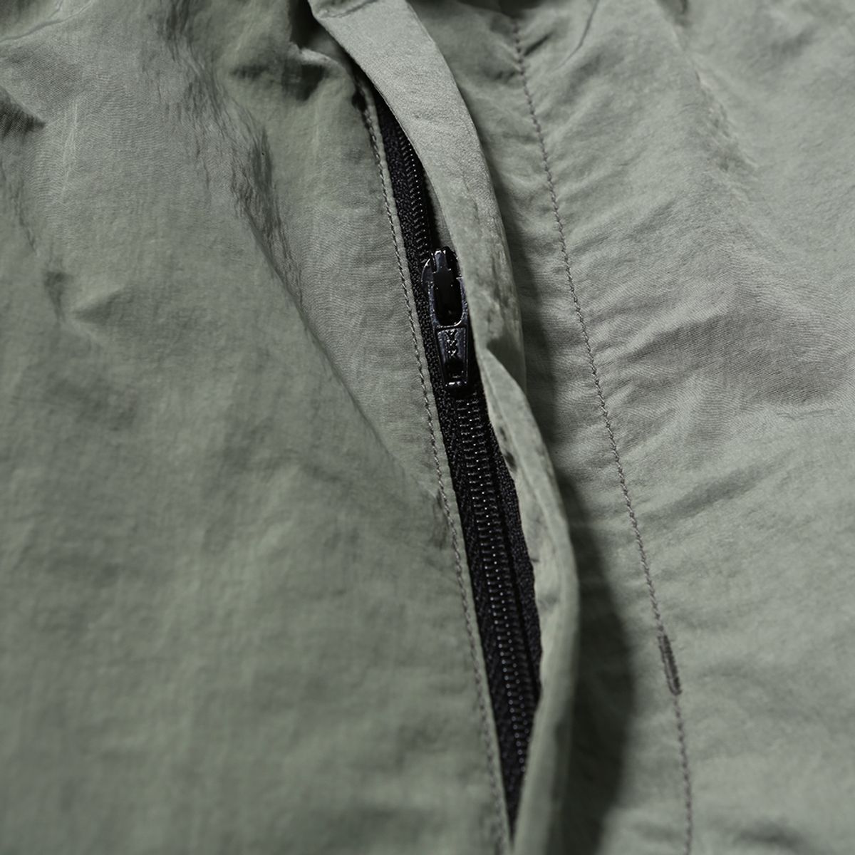 모이프(MOIF) [SS25] WEEKEND SHORTS / FOLIAGE GREEN
