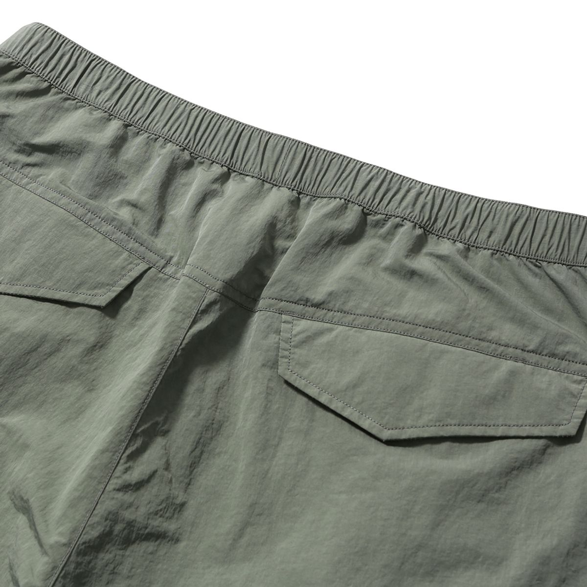 모이프(MOIF) [SS25] WEEKEND SHORTS / FOLIAGE GREEN