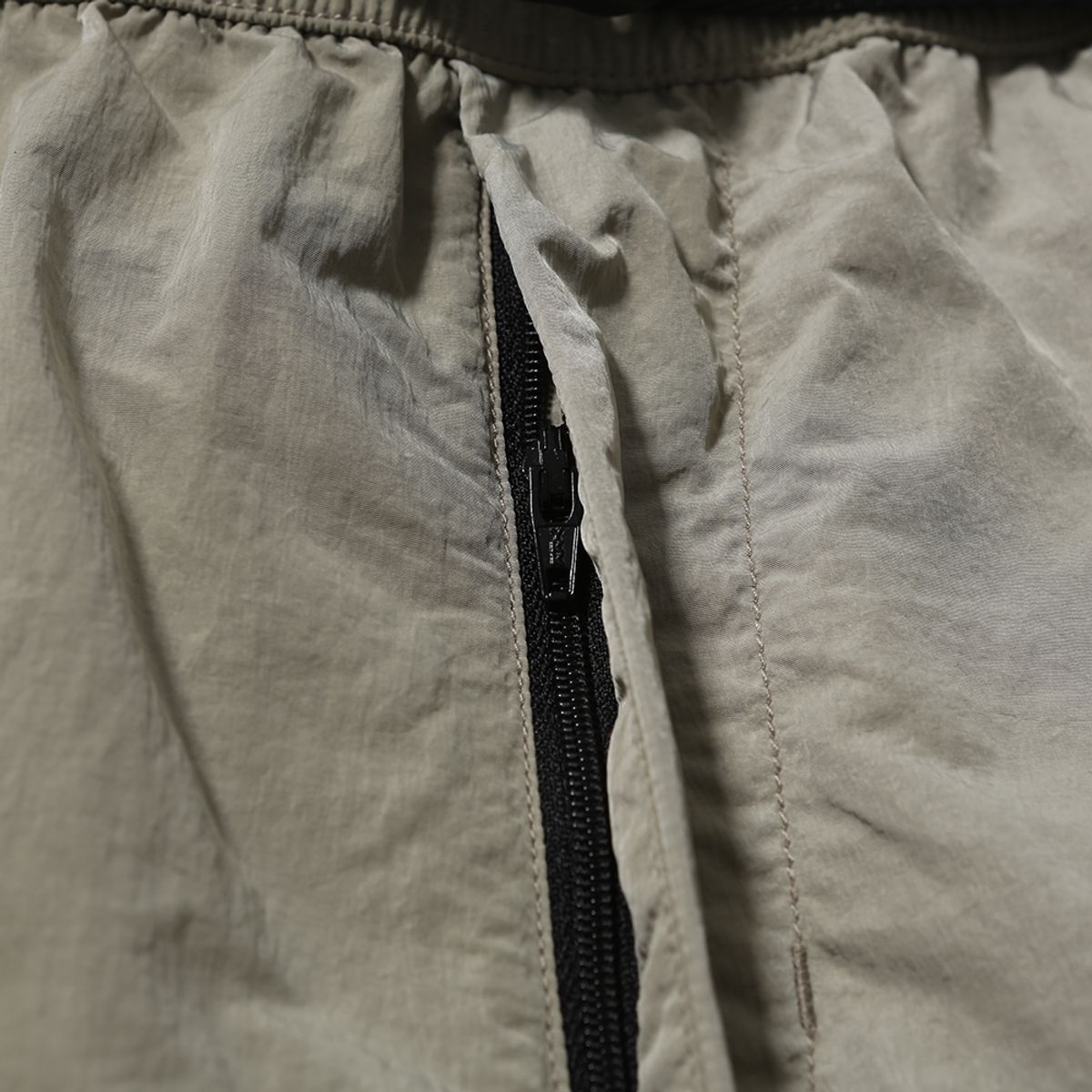 모이프(MOIF) [SS25] WEEKEND SHORTS / SAND