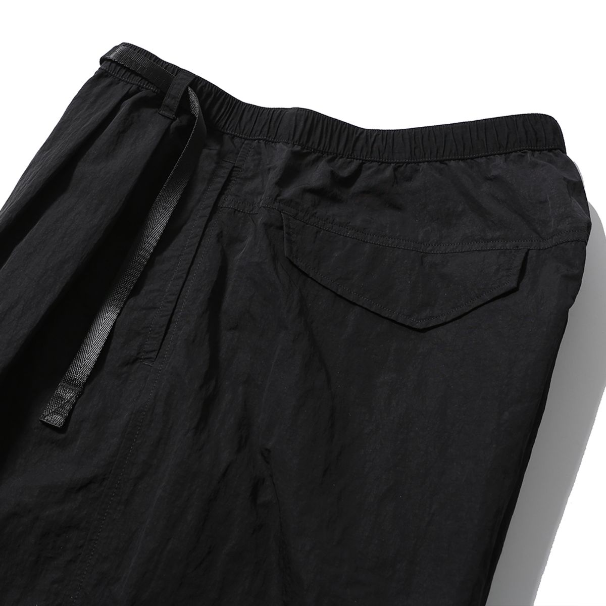 모이프(MOIF) [SS25] WEEKEND SHORTS / BLACK