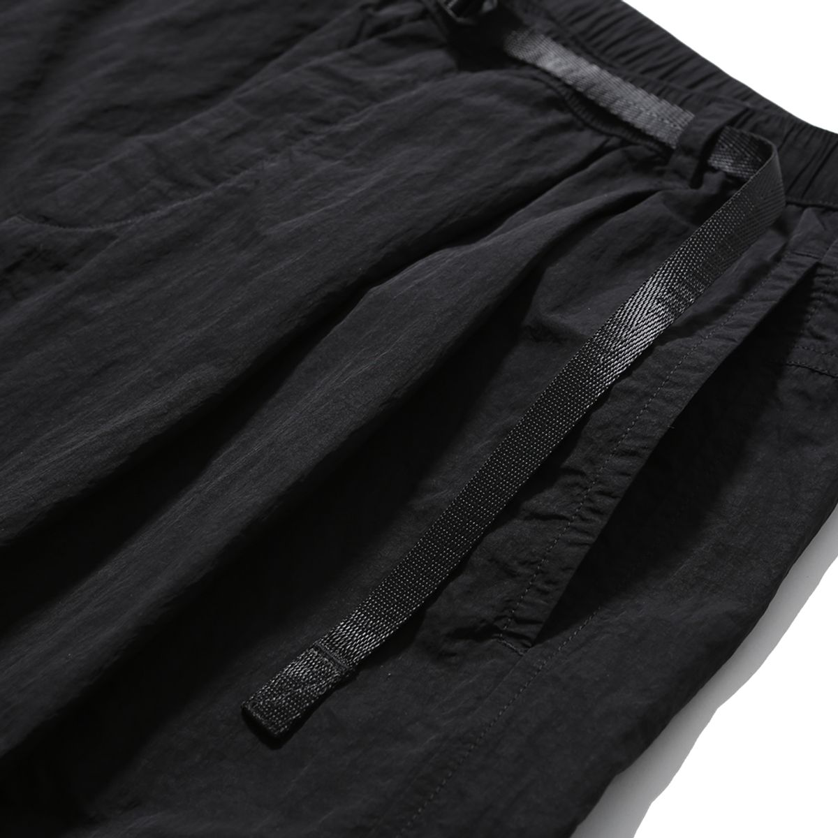 모이프(MOIF) [SS25] WEEKEND SHORTS / BLACK