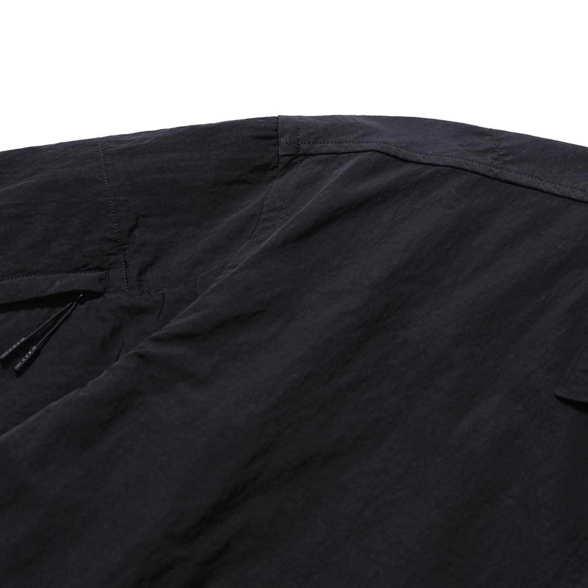 모이프(MOIF) [SS25] WEEKEND HALF SHIRT / BLACK