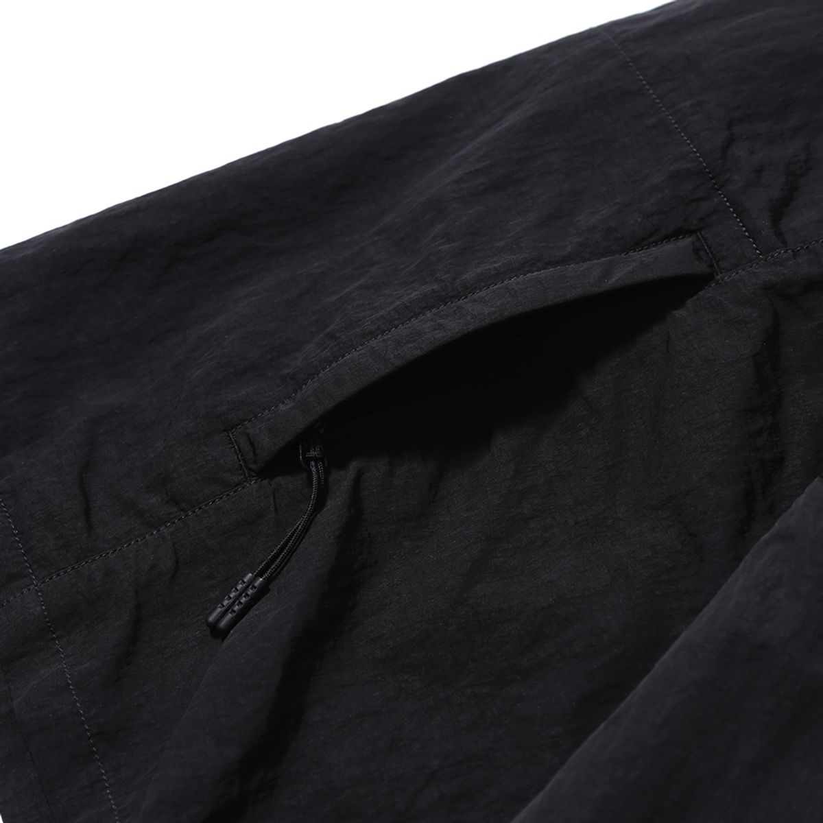 모이프(MOIF) [SS25] WEEKEND HALF SHIRT / BLACK