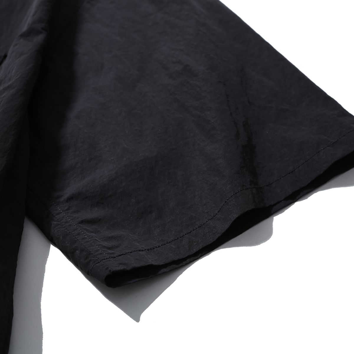모이프(MOIF) [SS25] WEEKEND HALF SHIRT / BLACK