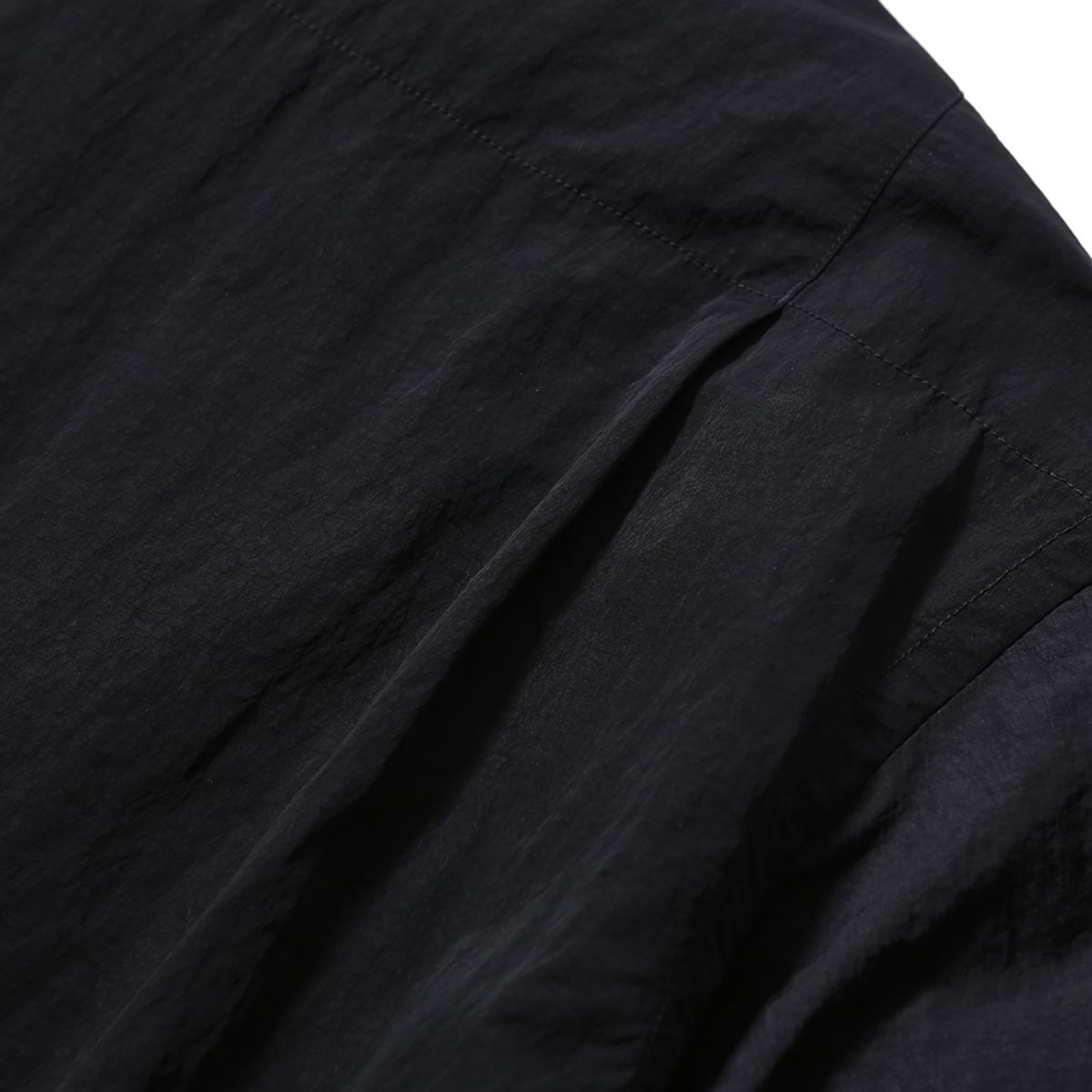 모이프(MOIF) [SS25] WEEKEND HALF SHIRT / BLACK