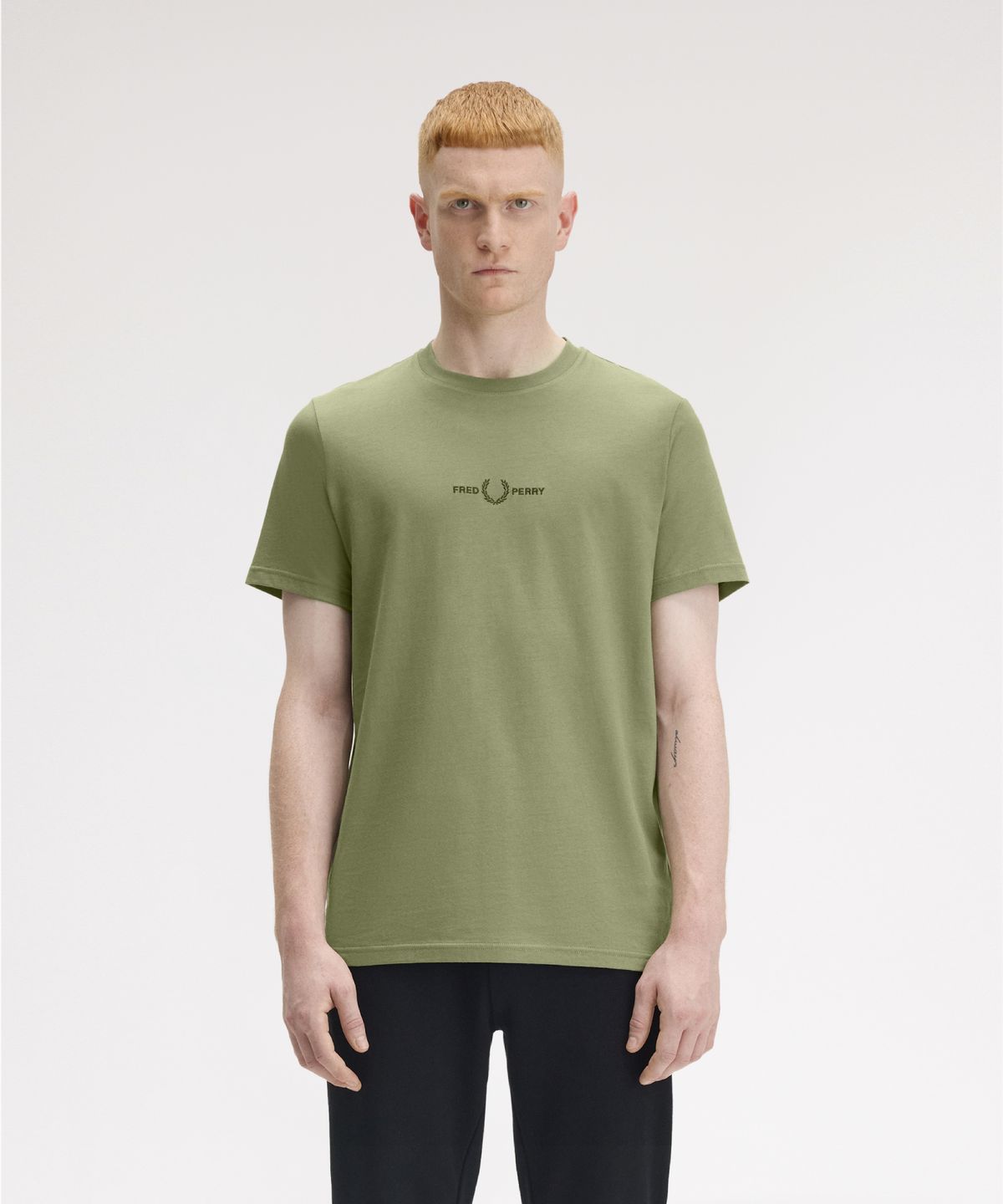 프레드페리(FRED PERRY) [Sport] 엠브로이더드 티셔츠 - 올리브 민트 AFPM2514580-X88