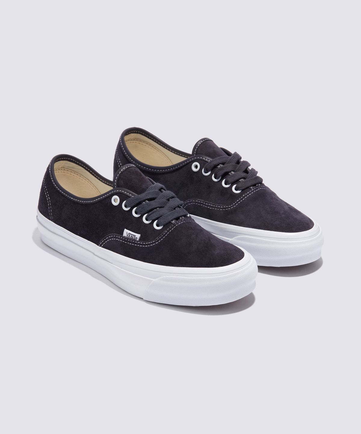 반스(VANS) 프리미엄 어센틱 44 - (피그스웨이드) 나인 아이언 / VN000D5KBYD1