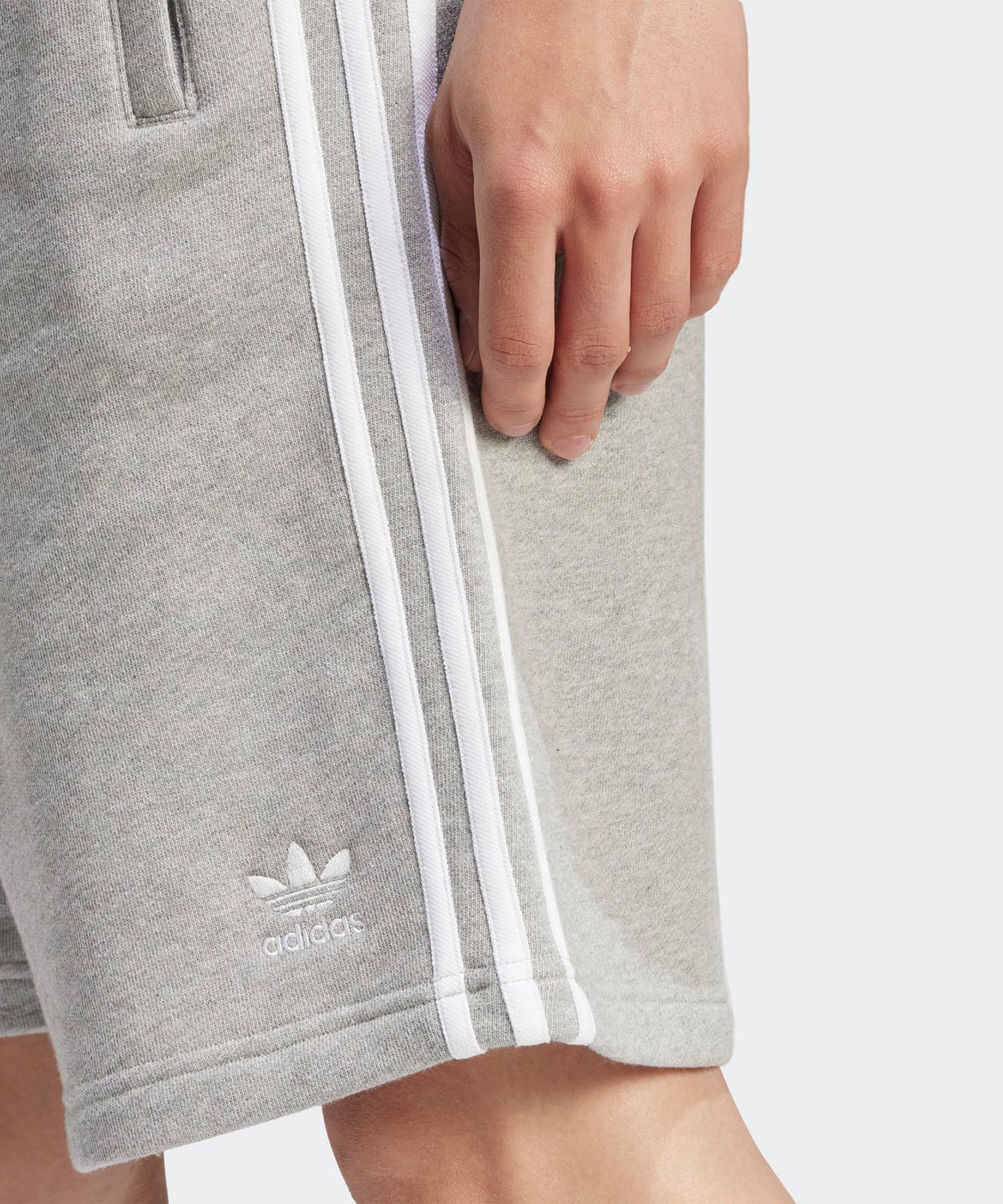 아디다스(ADIDAS) 3S 숏 팬츠 - 그레이 / IU2340