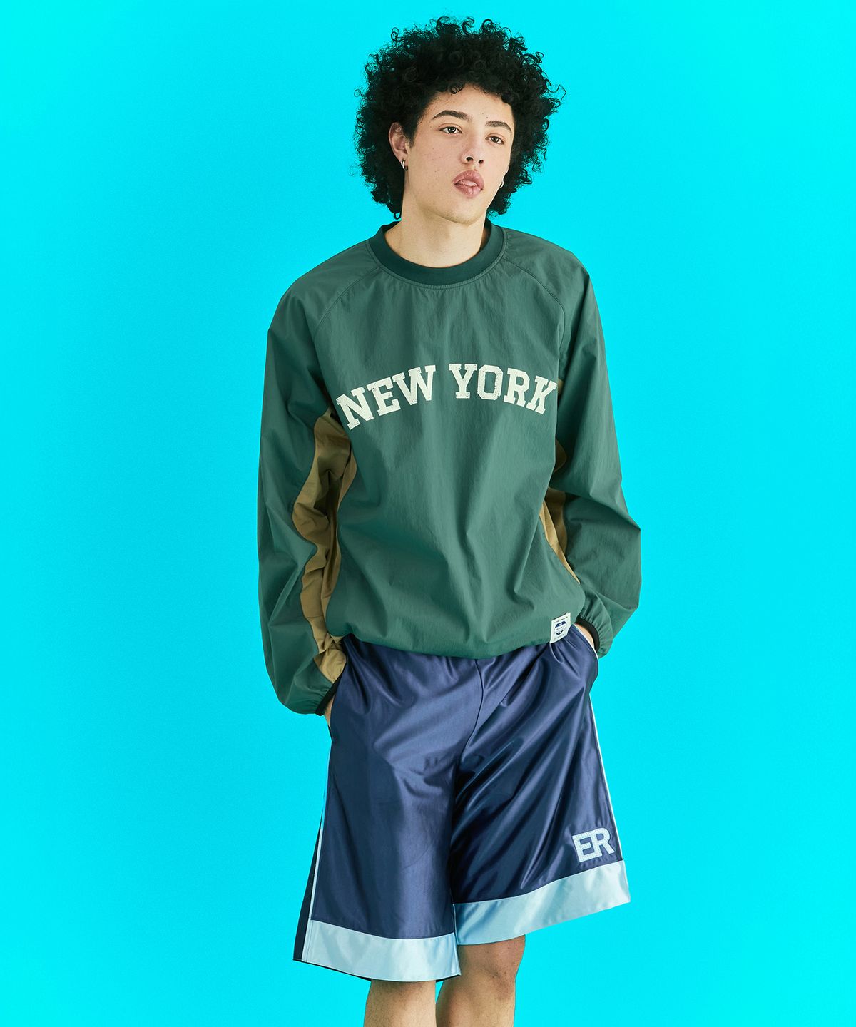 에르에르(ERER) [UN] Vintage Painted Warm-up Green