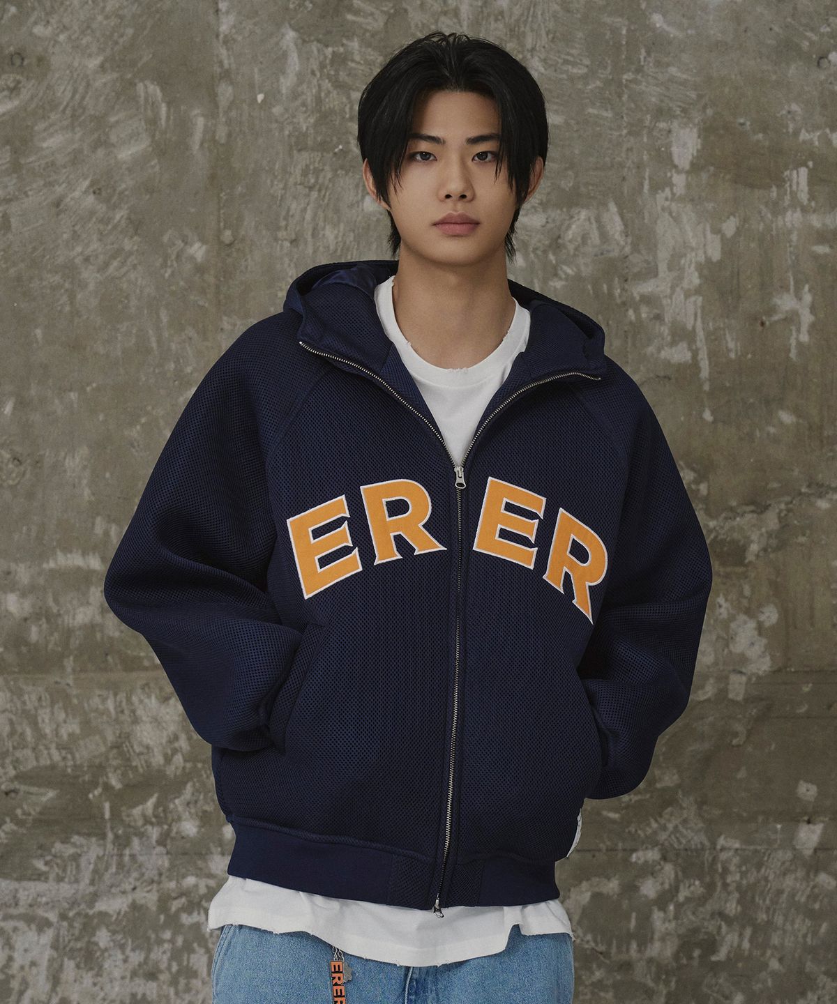 에르에르(ERER) [UN] Mesh Applique Hoodie Zip-Up Navy