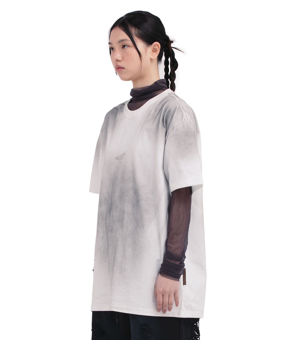 데프가먼츠(DEFGARMENTS) FEATHER BLUSH T-SHIRTS [WHITE]