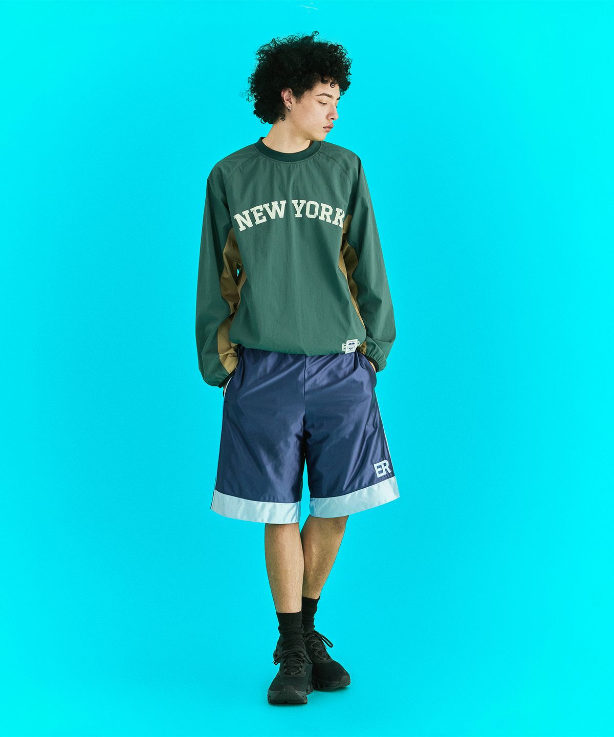 에르에르(ERER) [UN] Applique Basketball Pants Navy