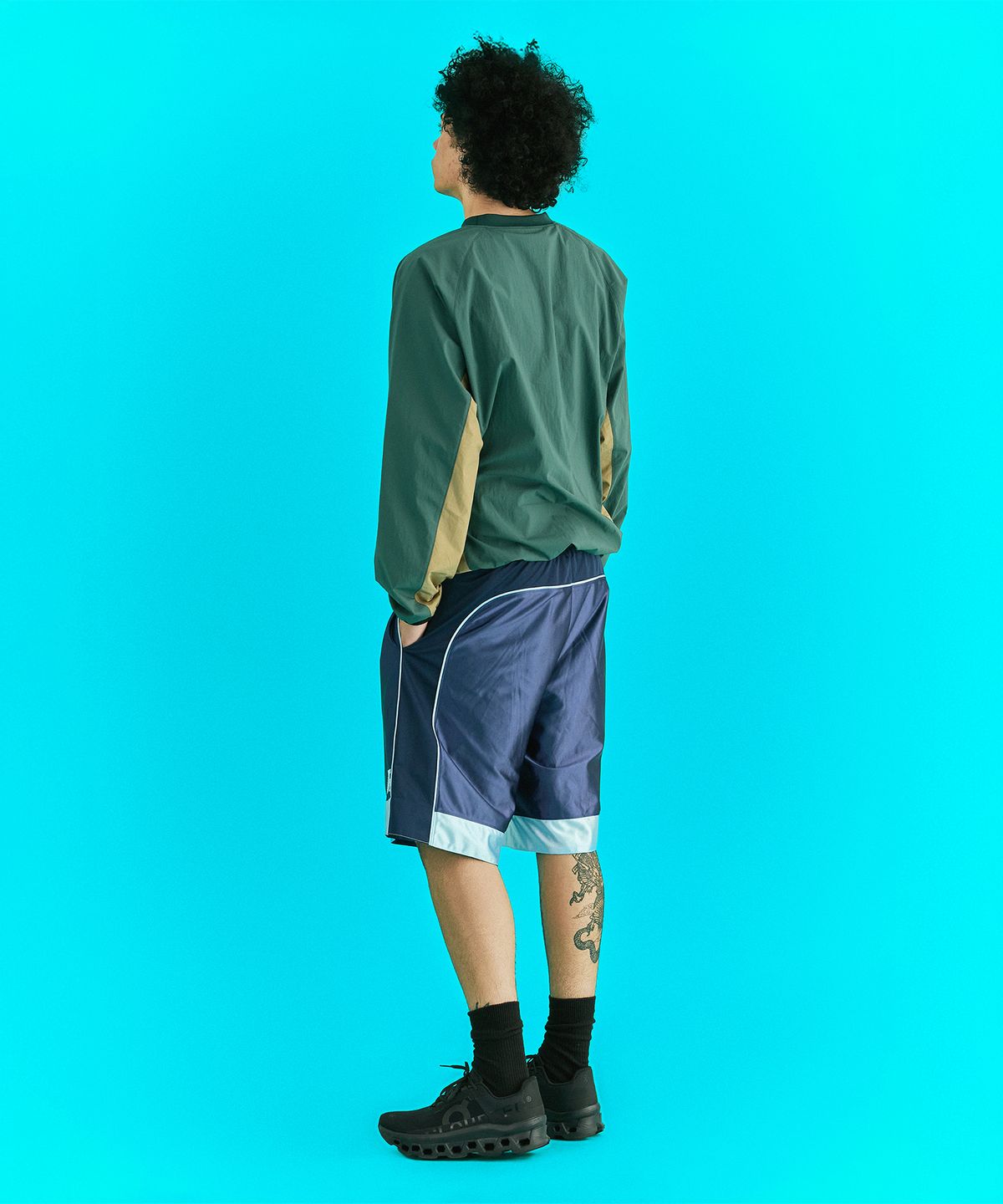 에르에르(ERER) [UN] Applique Basketball Pants Navy