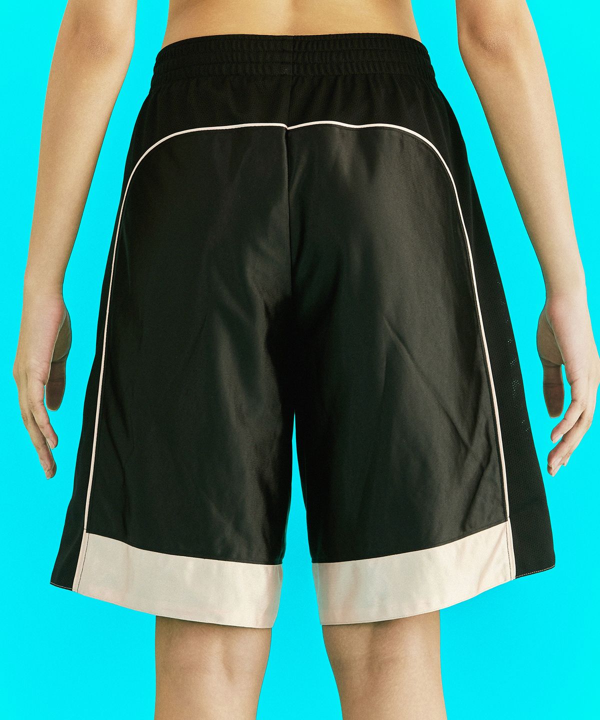 에르에르(ERER) [UN] Applique Basketball Pants Black