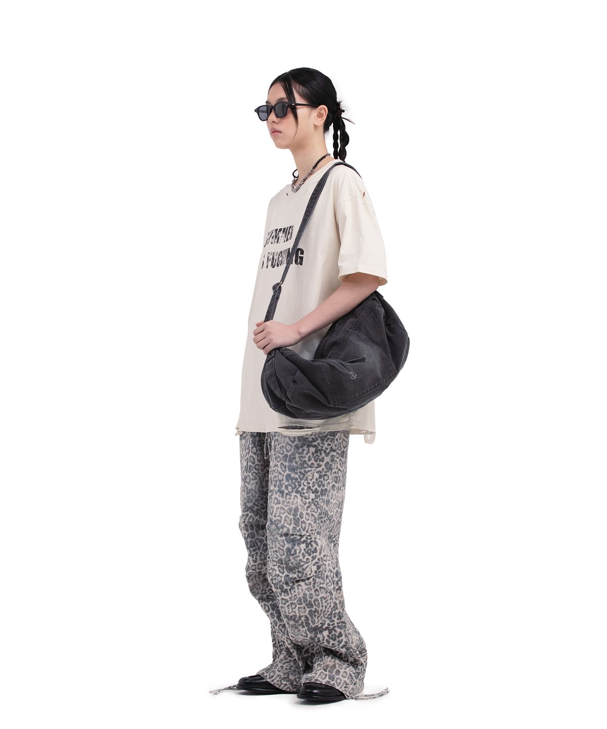 데프가먼츠(DEFGARMENTS) PIG SUMMER T-SHIRTS [IVORY]