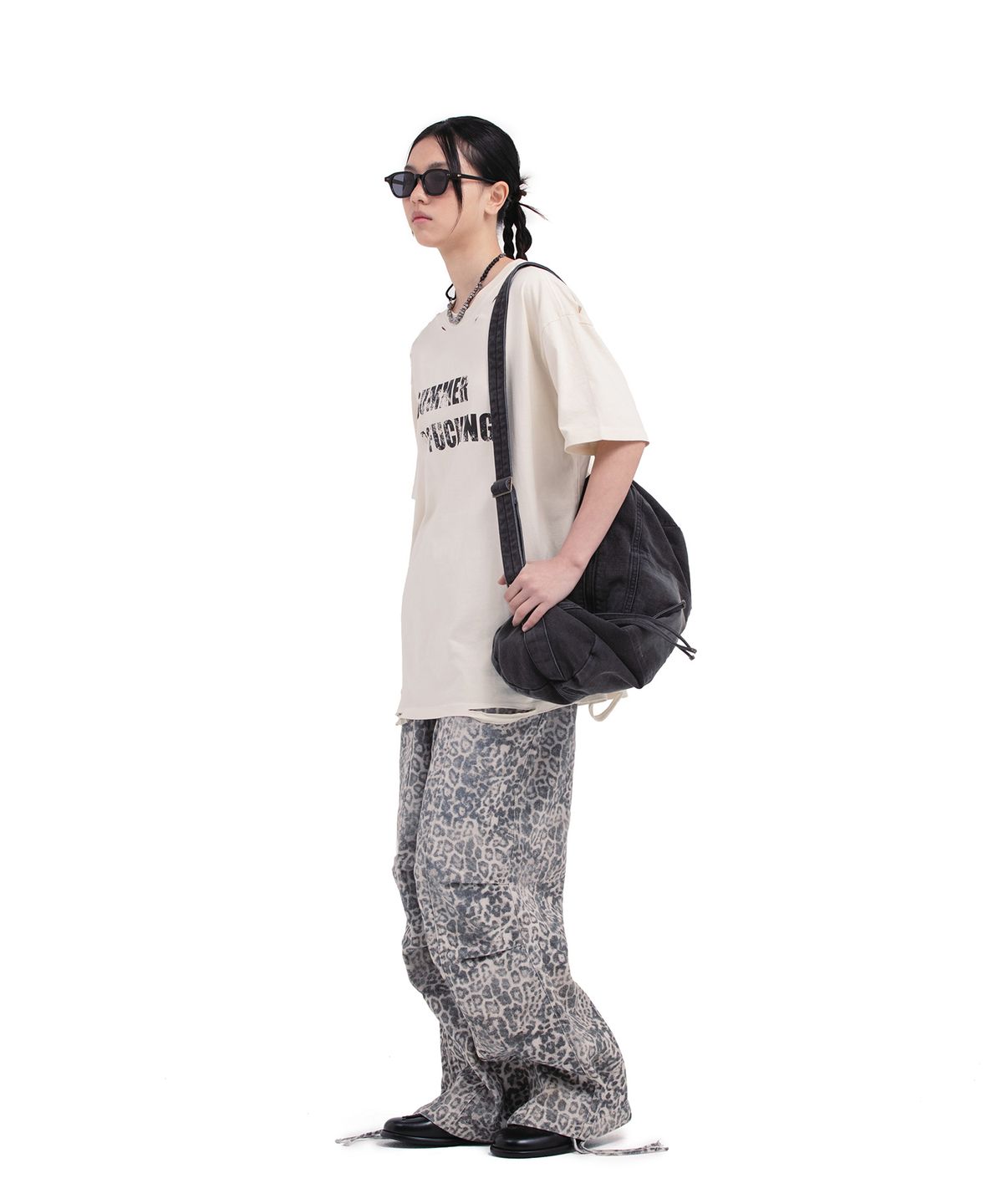 데프가먼츠(DEFGARMENTS) PIG SUMMER T-SHIRTS [IVORY]