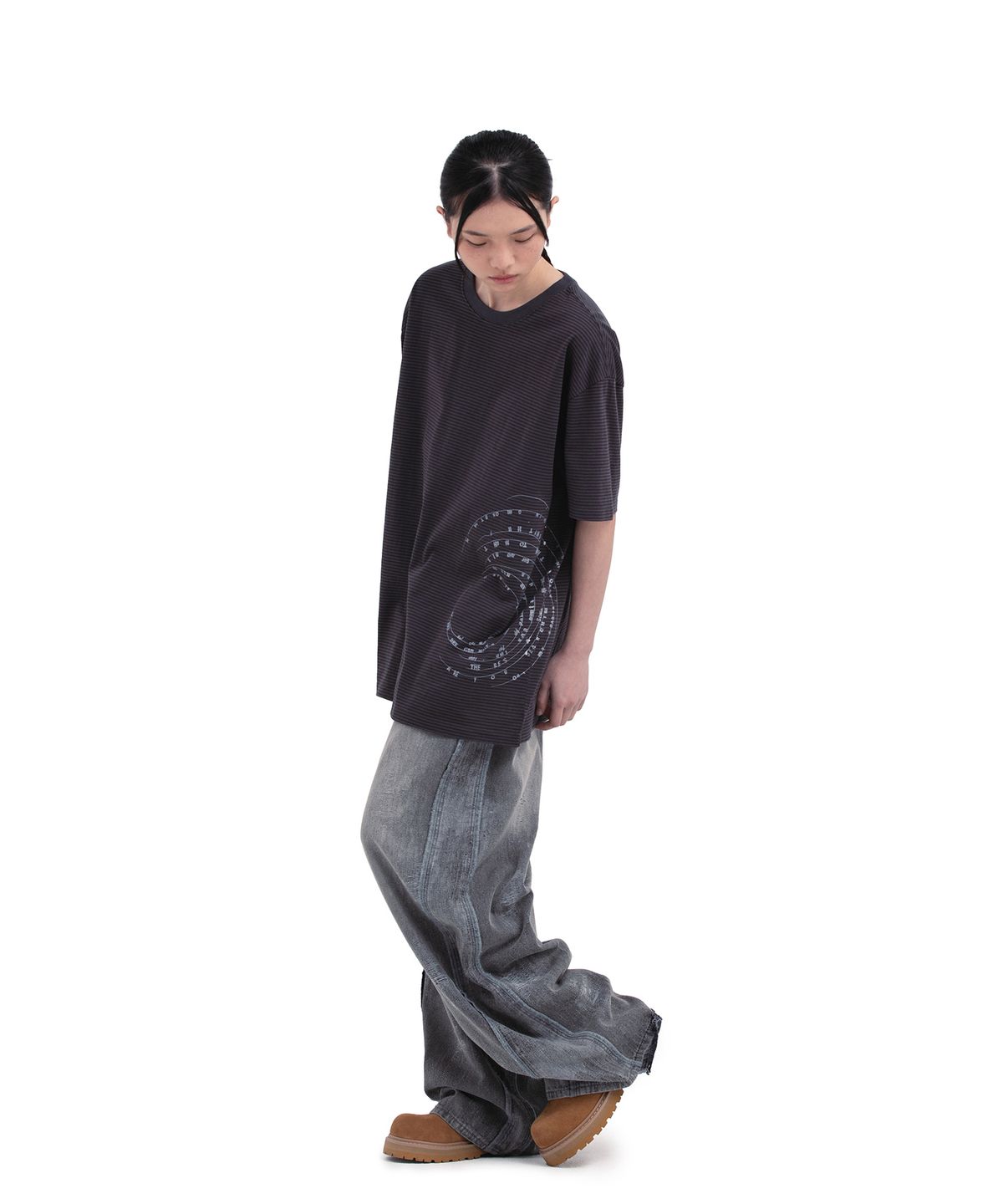 데프가먼츠(DEFGARMENTS) STRIPE ROUTE T-SHIRTS