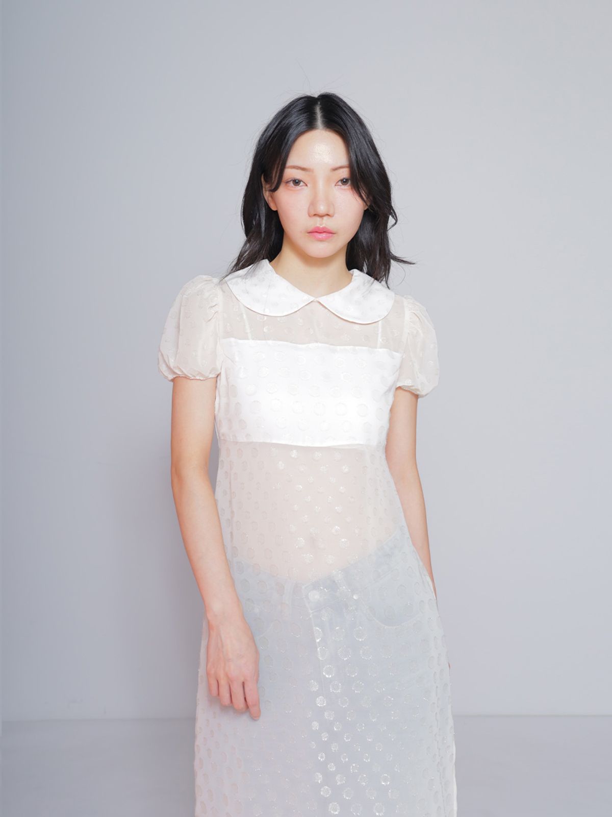 봄날 부티크(BOMNAL BOUTIQUE) 도트 미디 드레스_크림