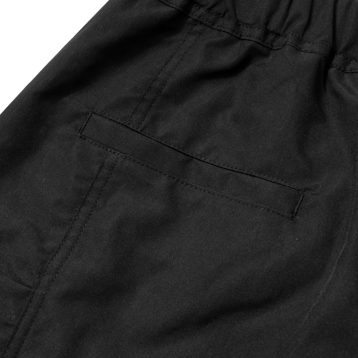 엑스트라오디너리(EXTRAORDINARY) LAYERED POCKET SHORTS BLACK
