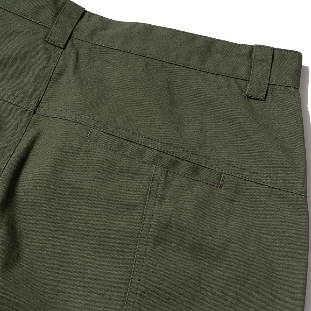 엑스트라오디너리(EXTRAORDINARY) COATING CANVAS SHORTS KHAKI