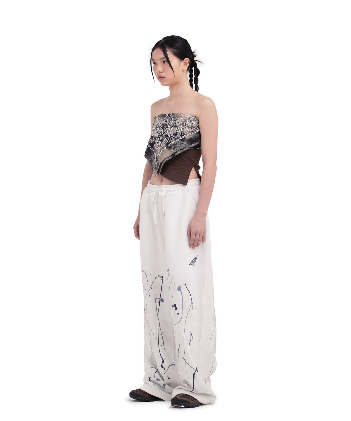 데프가먼츠(DEFGARMENTS) FEATHER PAINTING PANTS [WHITE]