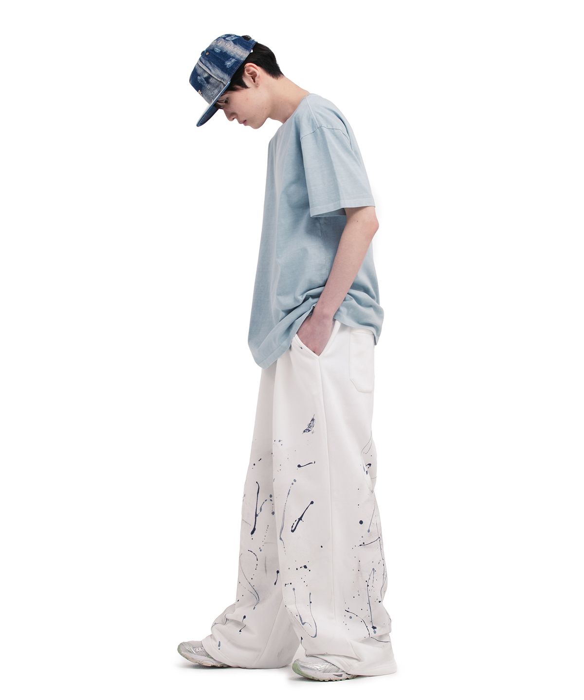데프가먼츠(DEFGARMENTS) FEATHER PAINTING PANTS [WHITE]