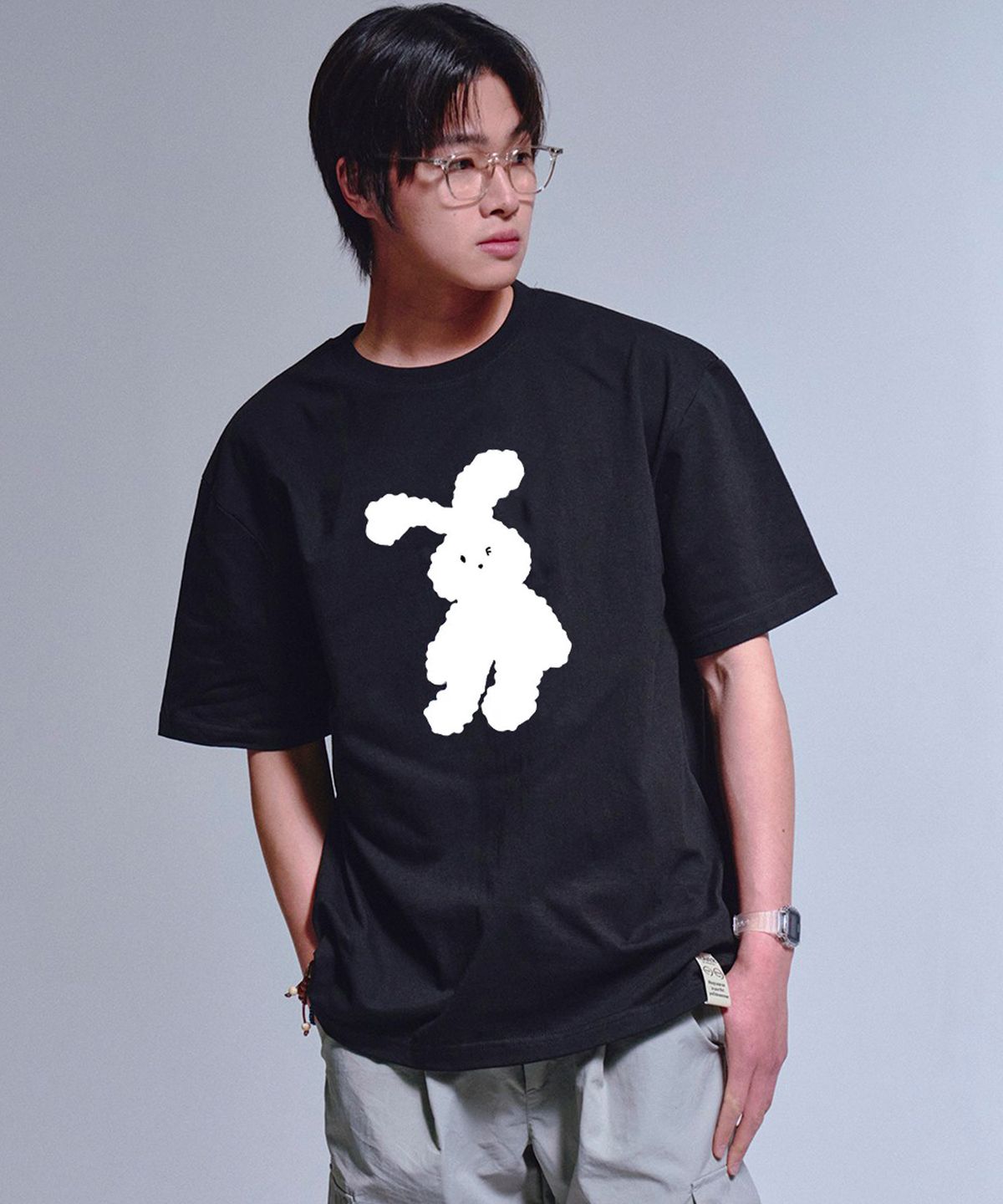그레이버(GRAVER) [UNISEX]빅 래빗 반팔티_2color