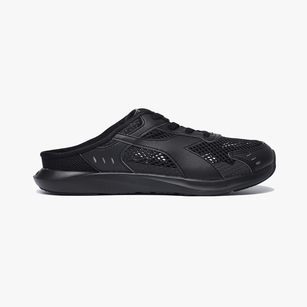 디아도라(diadora) 벨루나 뮬 BLACK