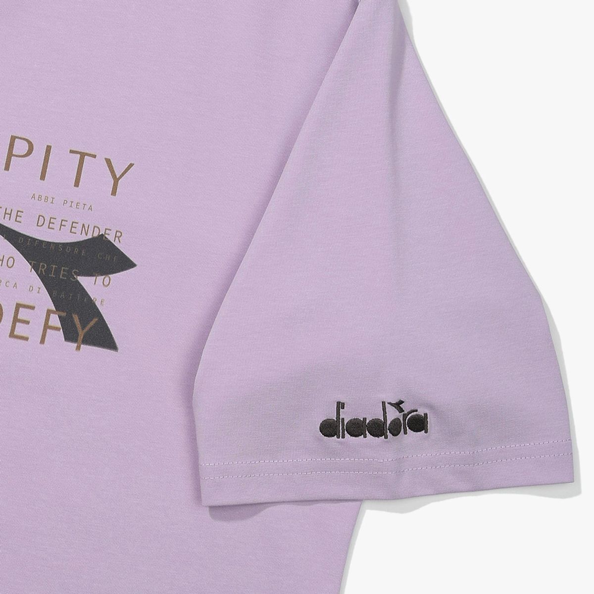 디아도라(diadora) 아카이브 라운드 반팔 티셔츠 VIOLET