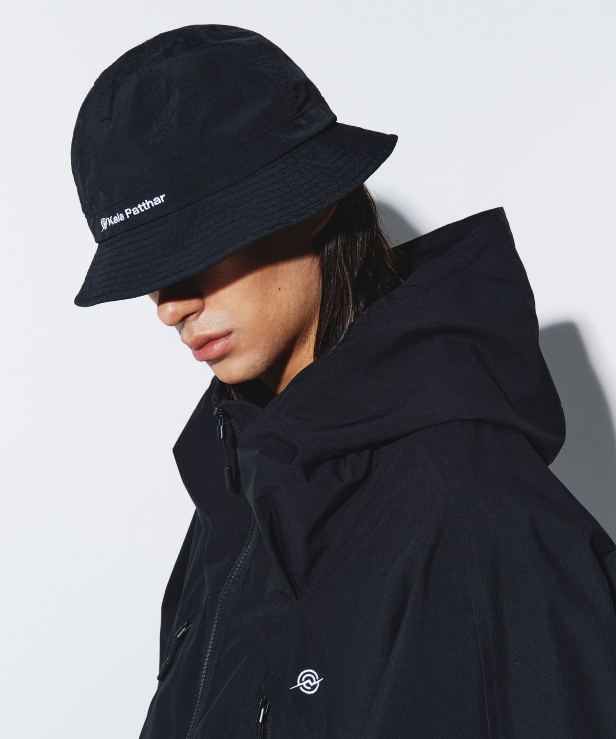 칼라파타르(KALAPATTHAR) City Nylon Bucket Hat - Black