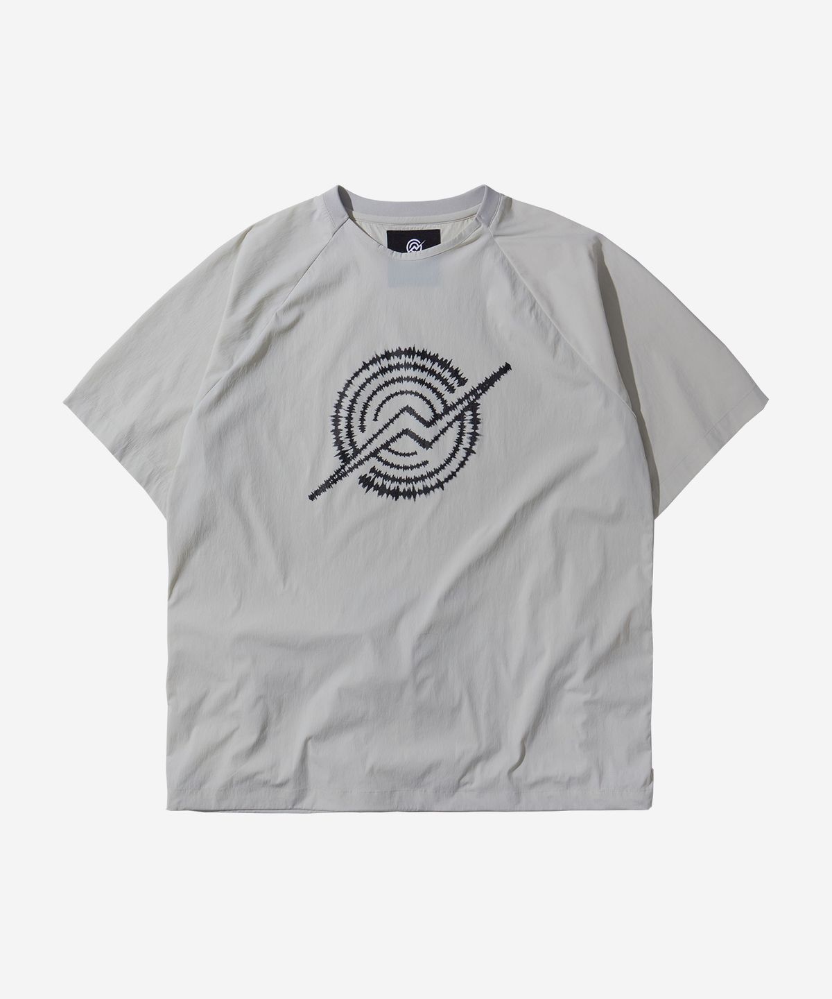 칼라파타르(KALAPATTHAR) Woven Logo Back Pocket T-Shirt - Light Gray