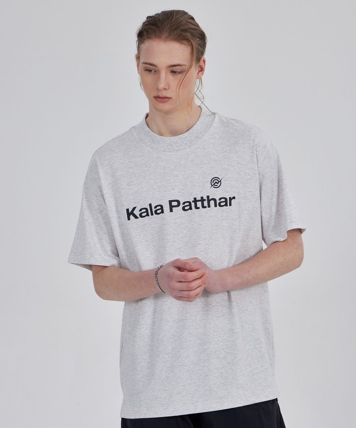 칼라파타르(KALAPATTHAR) Flower Graphic Back Logo T-Shirt - Melange Gray