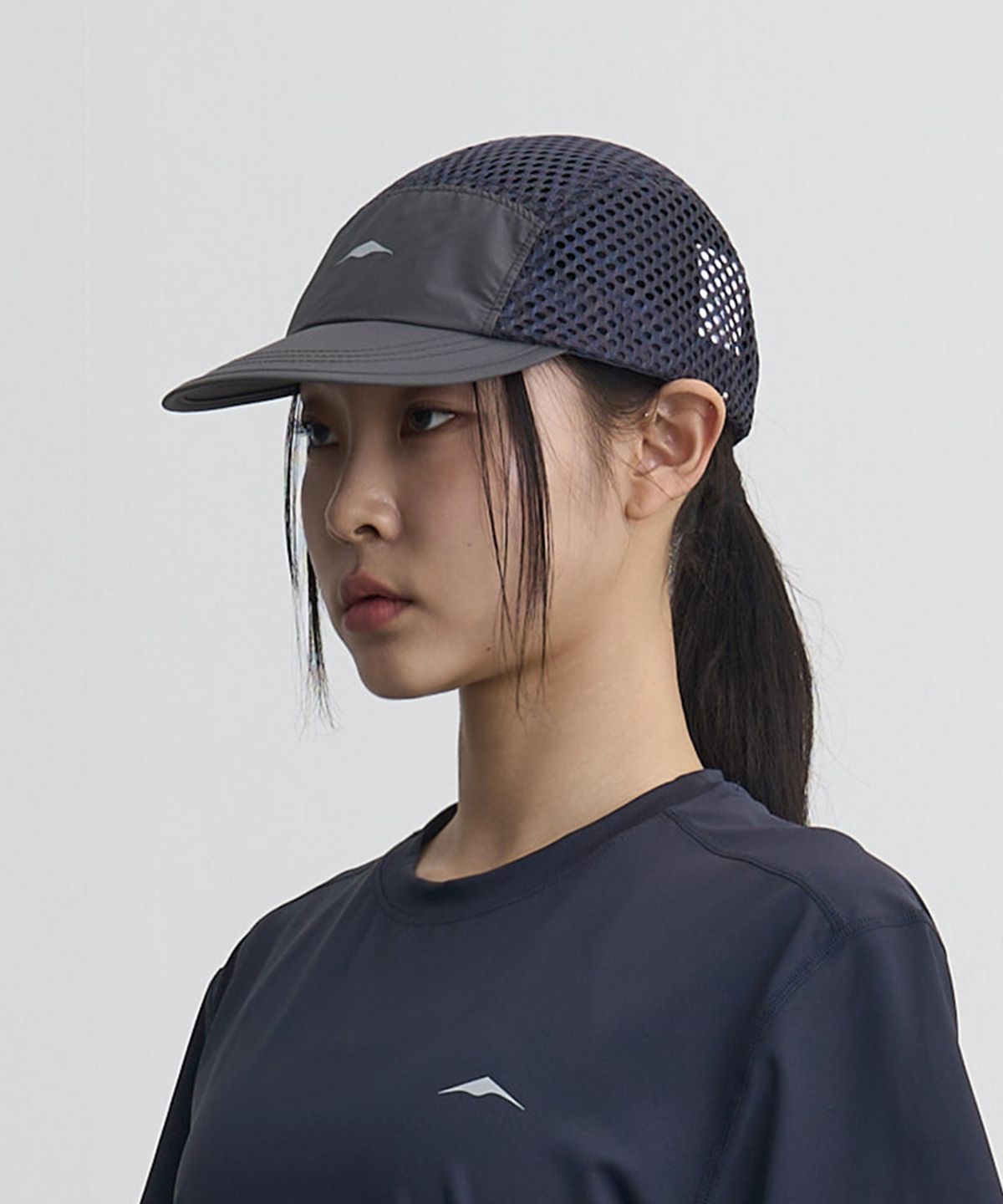 고요웨어(GOYOWEAR) 러닝 메쉬 캡 (다크 그레이)