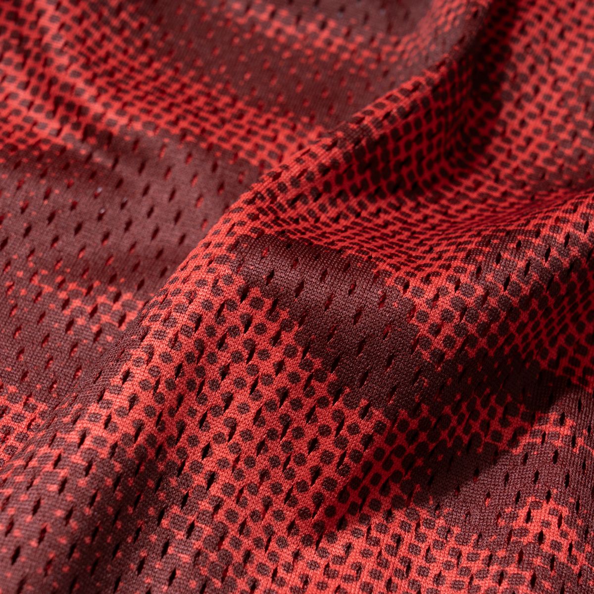 엑스트라오디너리(EXTRAORDINARY) EYES MESH SHIRTS RED