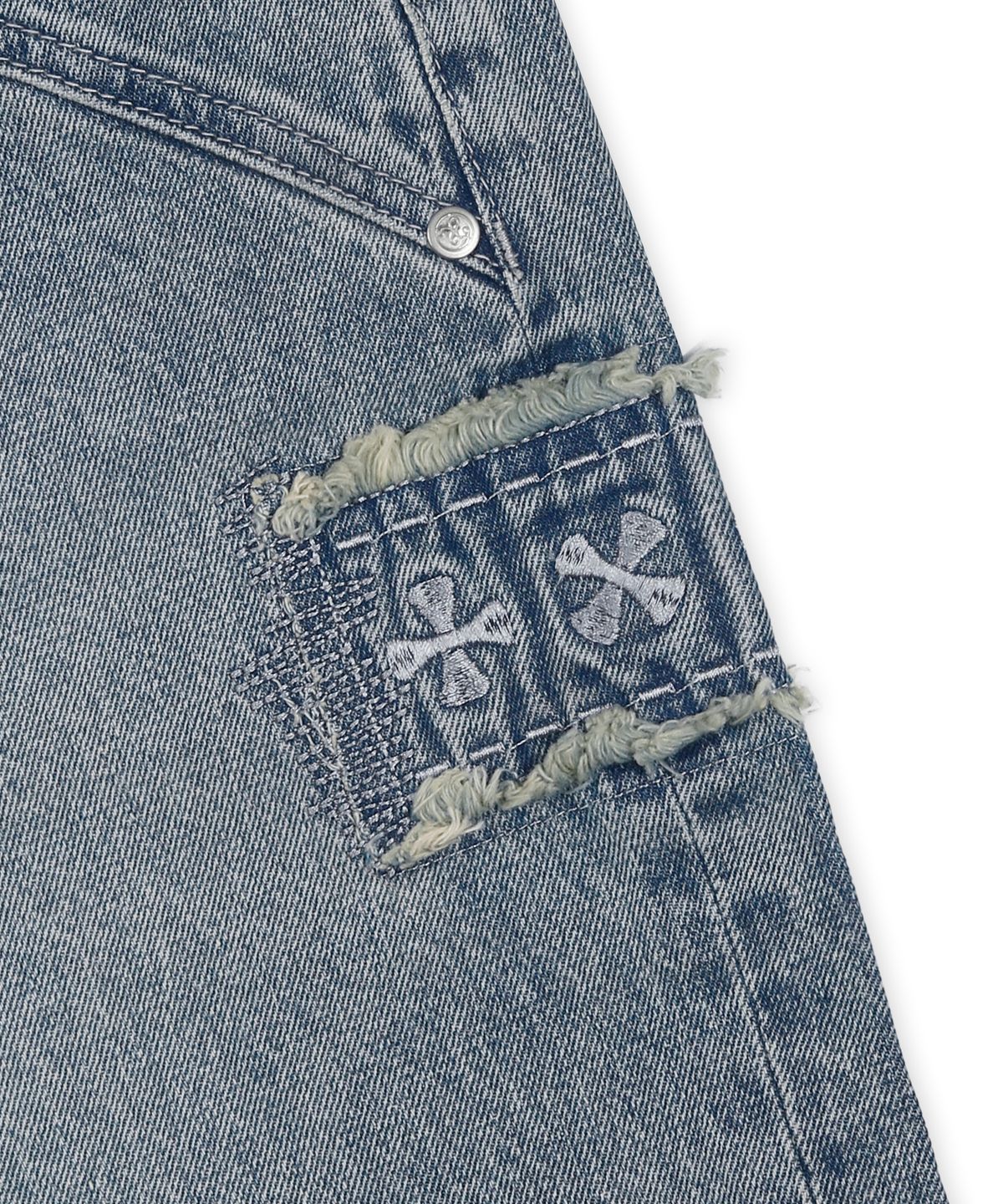 엑스톤즈(XTONZ) XP284 보로 패치워크 버뮤다 데님 팬츠 (BLUE)