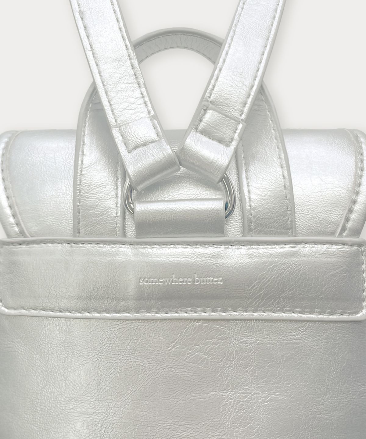 썸웨어버터(SOMEWHEREBUTTER) Mini Fle Backpack - Silver