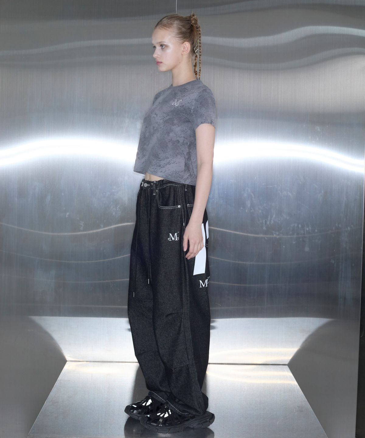 무센트(MUCENT) 아미 샌드 드리프트 반팔 티 남녀공용 (2컬러)