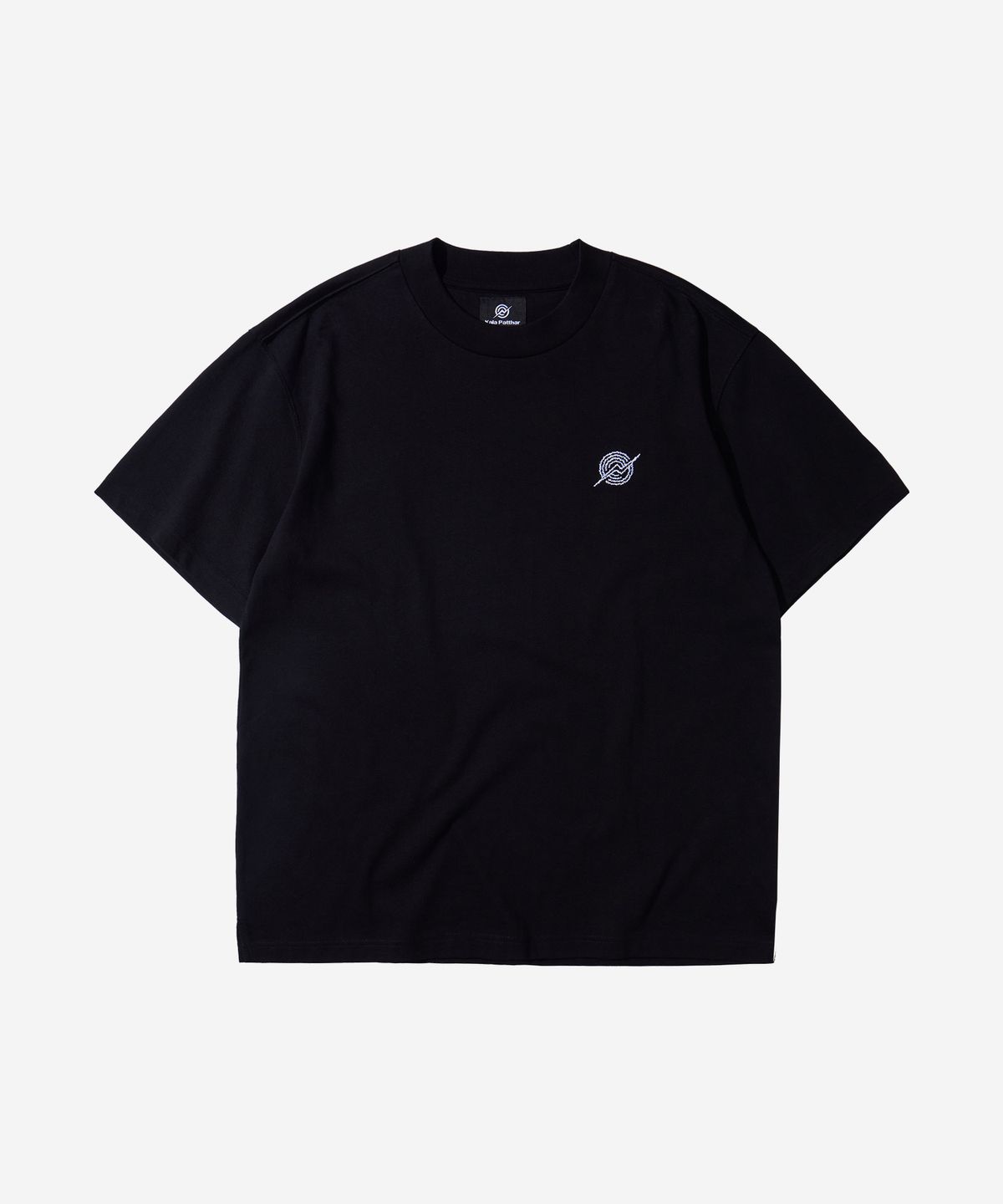 칼라파타르(KALAPATTHAR) [PRINGLES X KALAPATTHAR] MR.P T-Shirt - Black